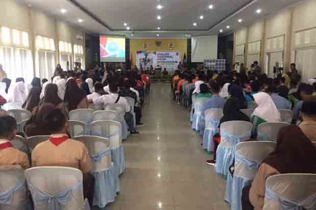 Bupati Kobar Nurhidayah...