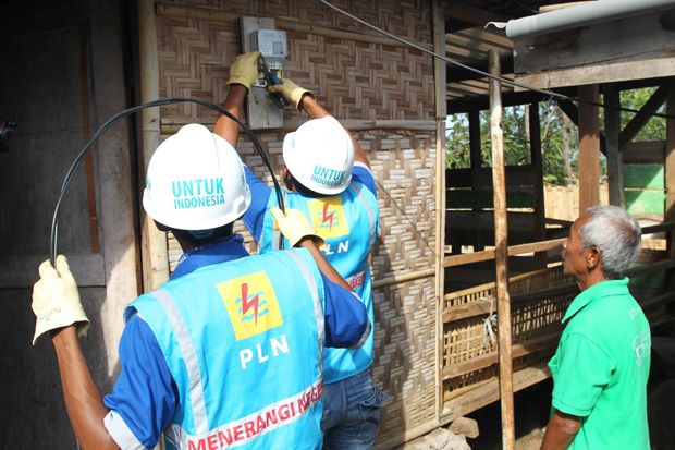 PLN Kejar Target Tingkatkan...