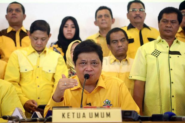 Ajukan Perombakan Struktur,...