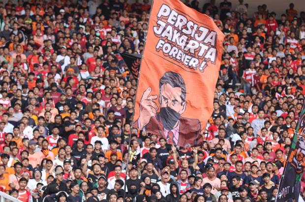 Suporter Persija dan...