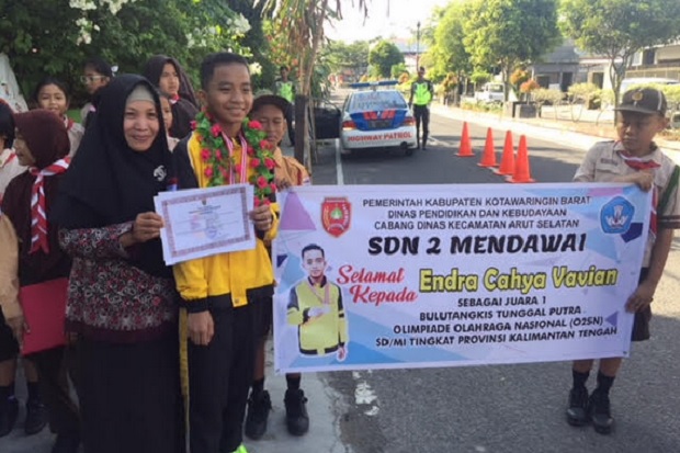 Harumkan Nama Kobar,...
