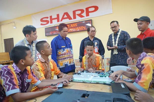 Siapkan SDM Siswa SMK,...