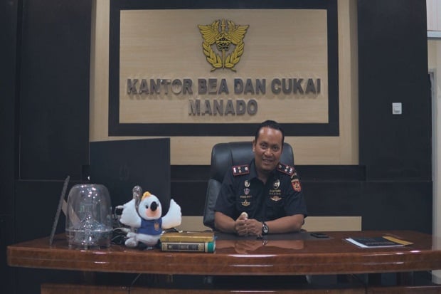 Bea dan Cukai Manado...