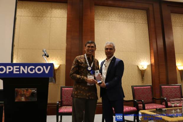 OpenGov Asia Berikan...
