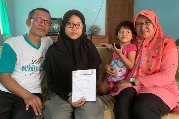 Kena Zonasi, Siswi Berprestasi...