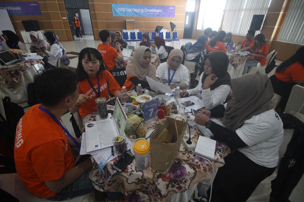 Samsung Gelar Pelatihan...