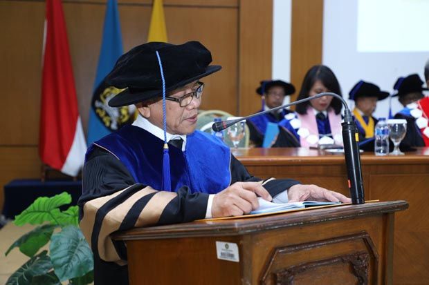 Guru Besar Universitas...