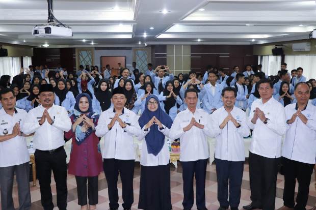 750 Mahasiswa UIN Raden...