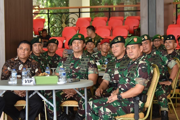 Juara AASAM 12 Kali...