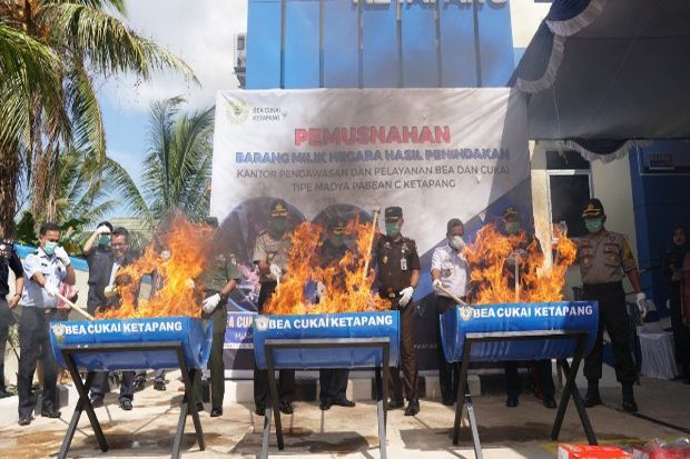 Bea Cukai Ketapang Musnahkan...