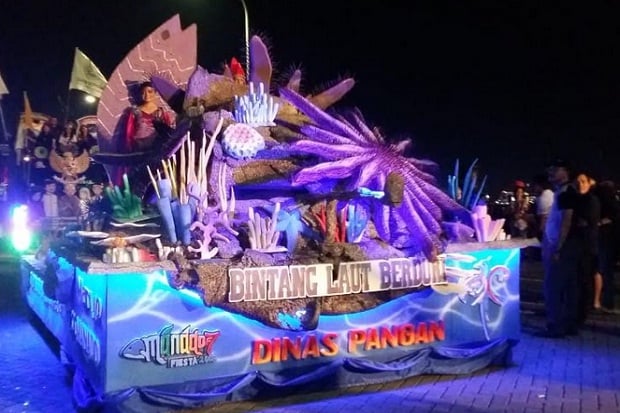 Fish and Coral Carnival...