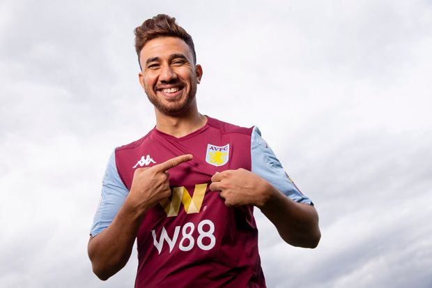 Pelatih Aston Villa...
