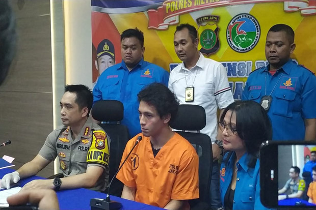 Polisi juga Cokok Seorang...