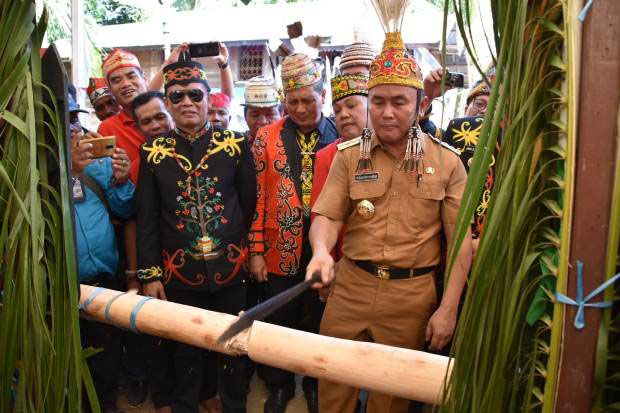 Kedatangan Gubernur...