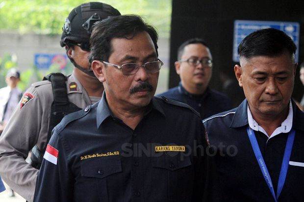 KPK Periksa Ajudan Gubernur...
