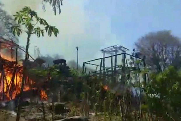 Kampung Adat Ubu Bewi...