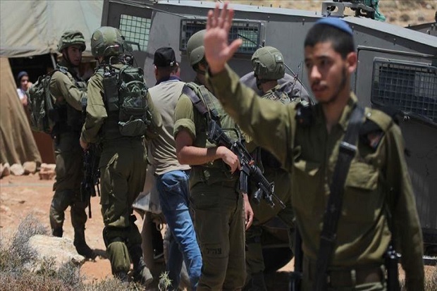Israel Tahan Belasan...