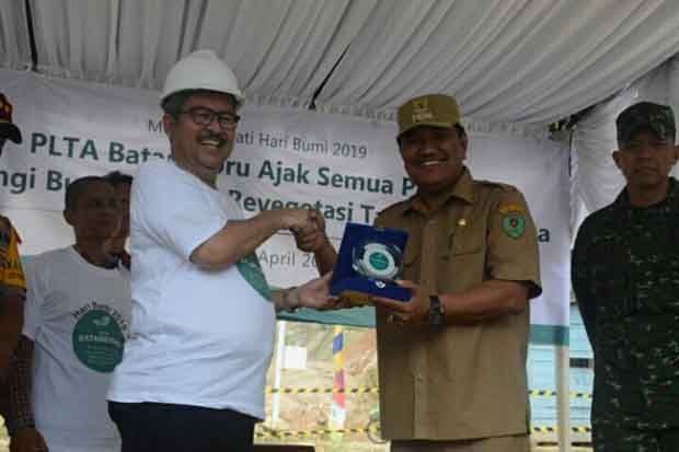 Pembangunan PLTA Batangtoru...