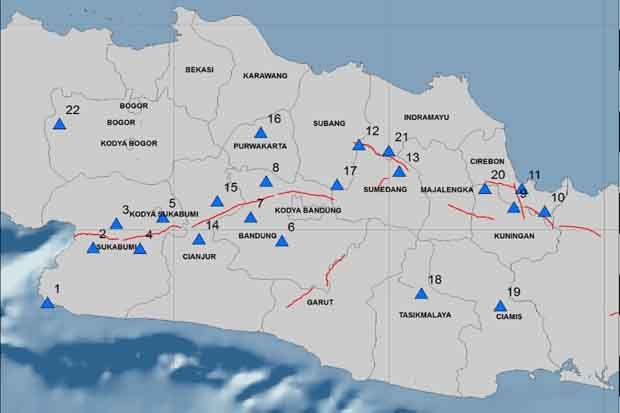 BMKG: Erupsi Tangkuban...