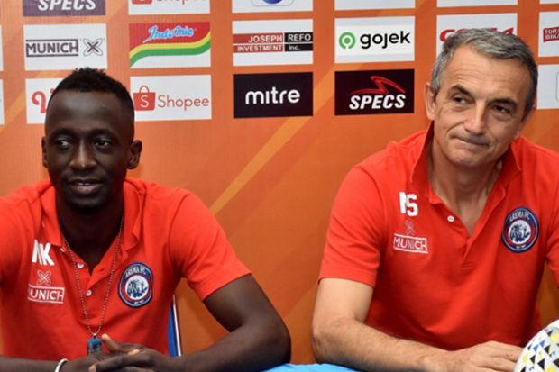 Arema : Minus Tiga Pemain,...