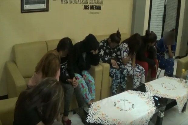 Mau Dijadikan PSK, 12...