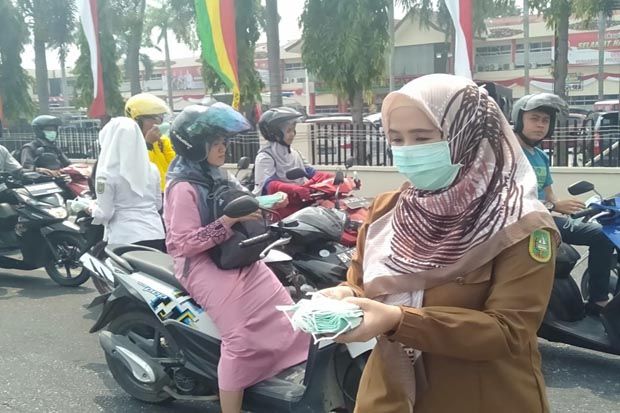Asap Selimuti Pekanbaru,...