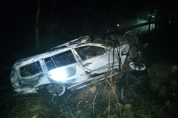 Pajero Terbakar di Jalan...