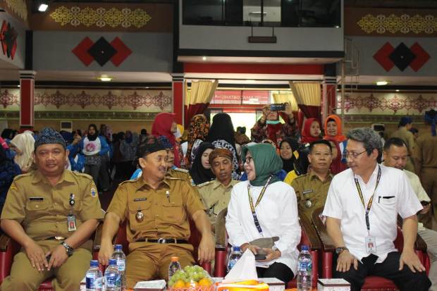 Turunkan Angka Stunting,...