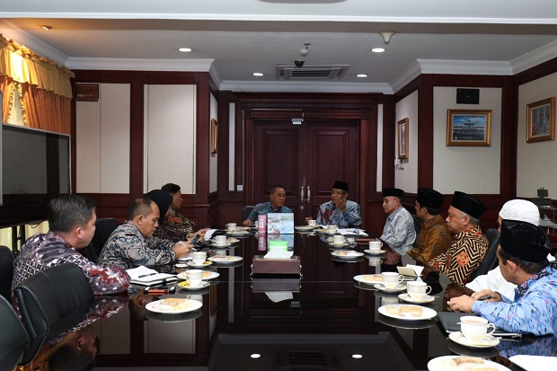 14 Ormas Islam Gandeng...
