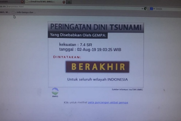 Peringatan Tsunami untuk...