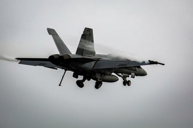 Pilot F/A-18E Super...