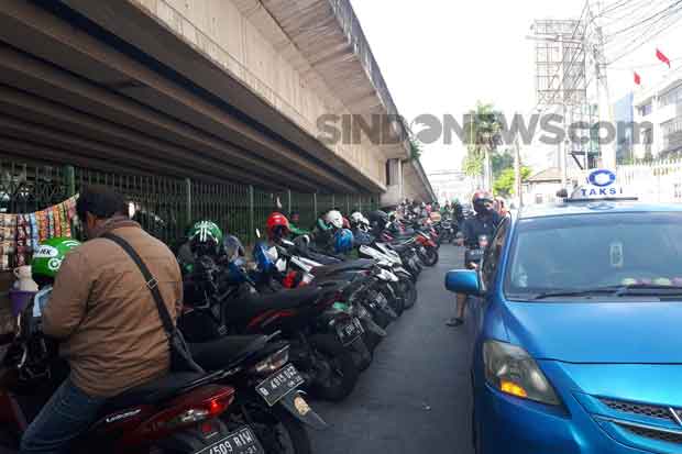 Bikin Macet, Dishub...