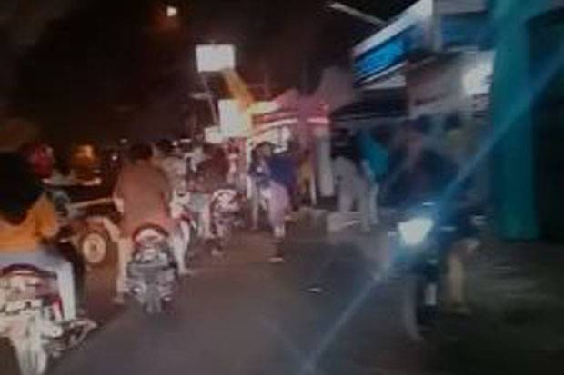 Dampak Gempa Banten,...