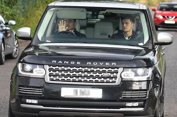 Harry Maguire Keliling...