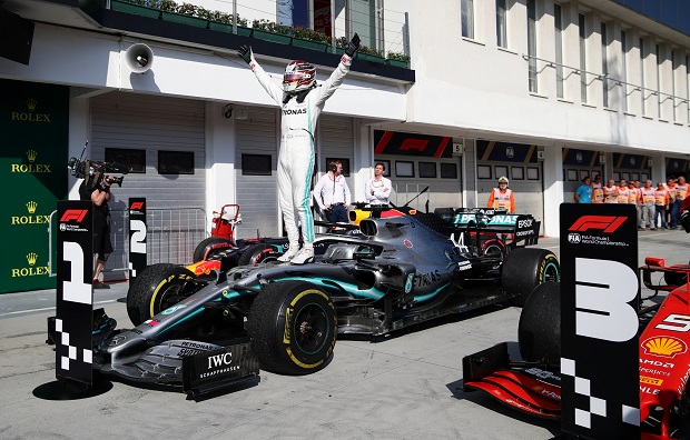 Hamilton Juara GP Hungaria...