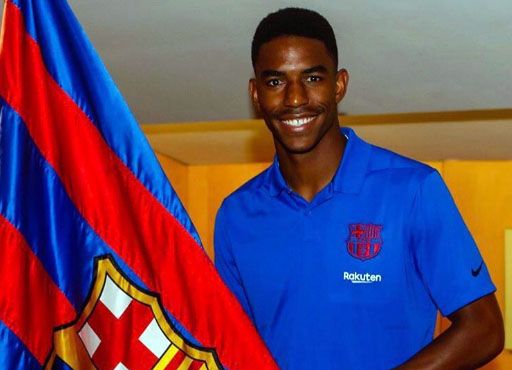 Barcelona Resmi Dapatkan...