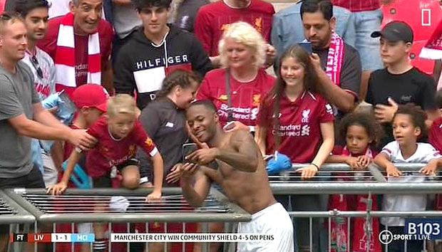 Aneh, Fans Liverpool...