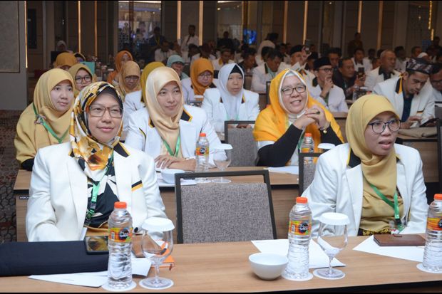 PKS Pastikan Anggota...