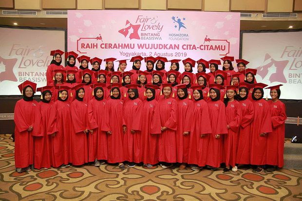 Perempuan Muda Indonesia...