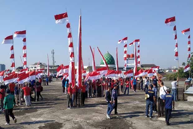 Ribuan Merah Putih Berkibar...