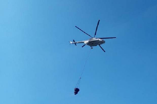 4 Heli Water Bombing...