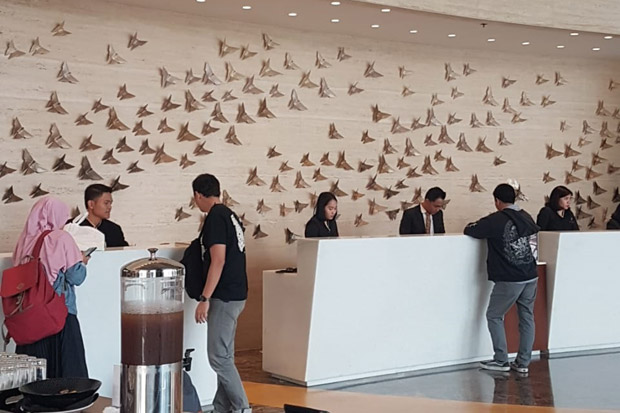 Demi WiFi, Ramai-ramai...