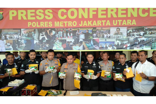 Bergaya Anak Rantau,...