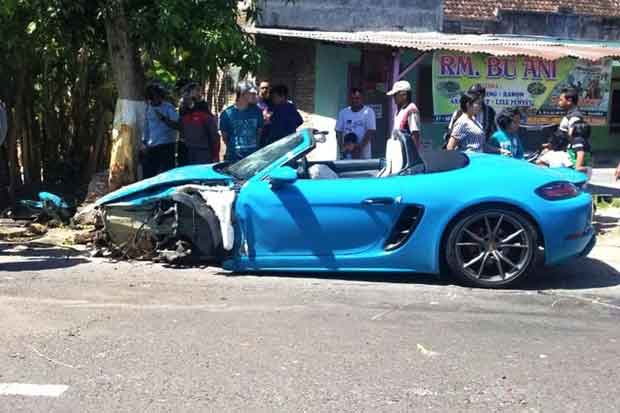 Hindari Pengendara Motor,...