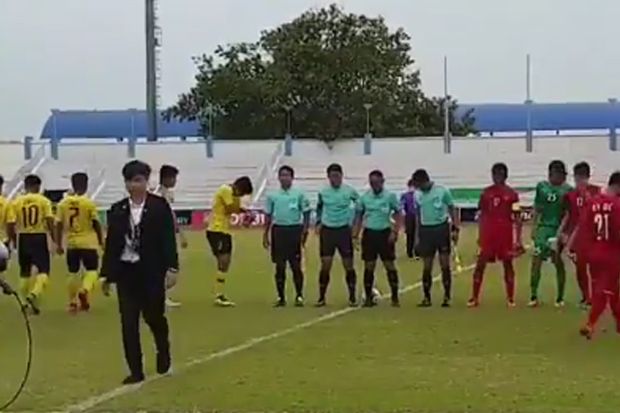Singkirkan Vietnam,...