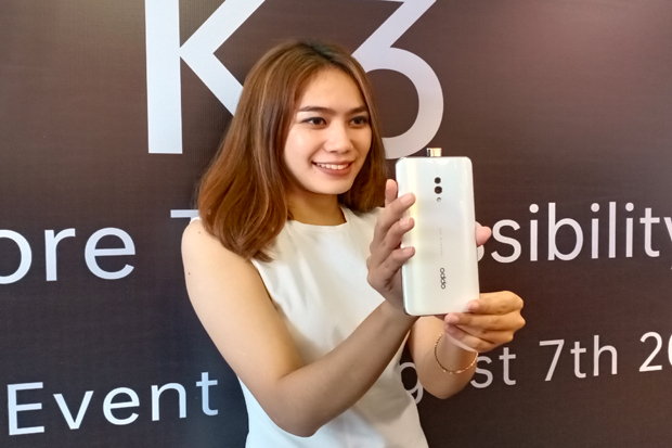 Oppo K3 Meluncur di...