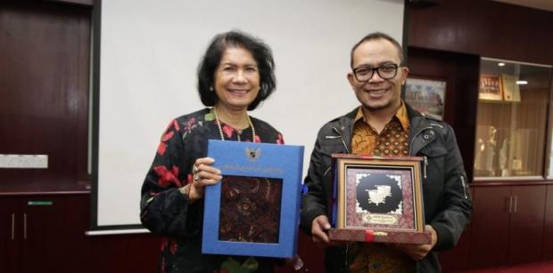 Indonesia-Malaysia Berbagi...