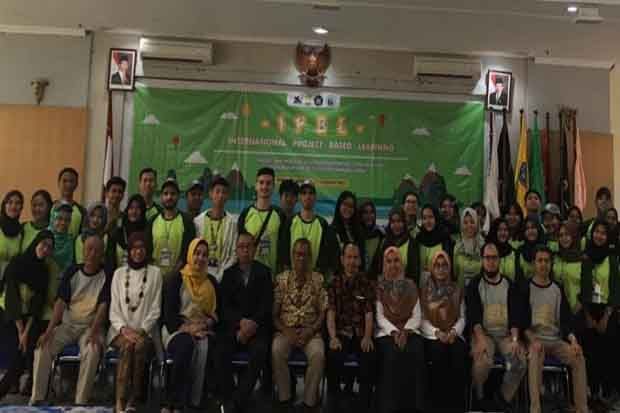 PNJ dan Polines Semarang...