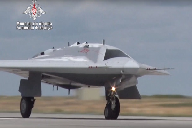 Drone Tempur Siluman...