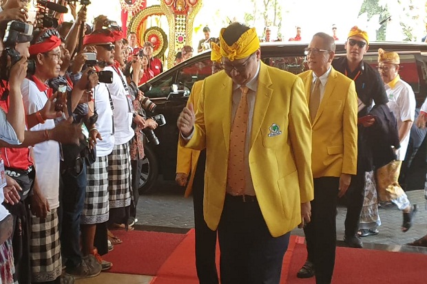 Megawati Sentil Ketum...